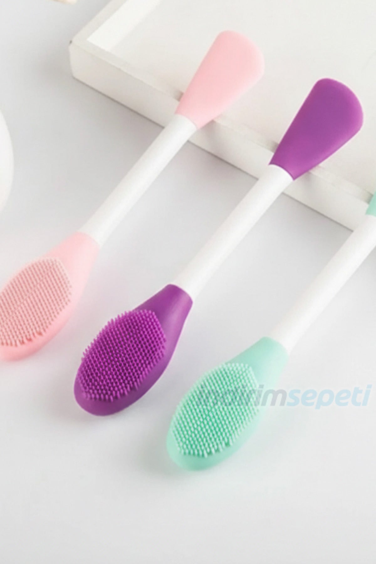 Görsel alternatif metni