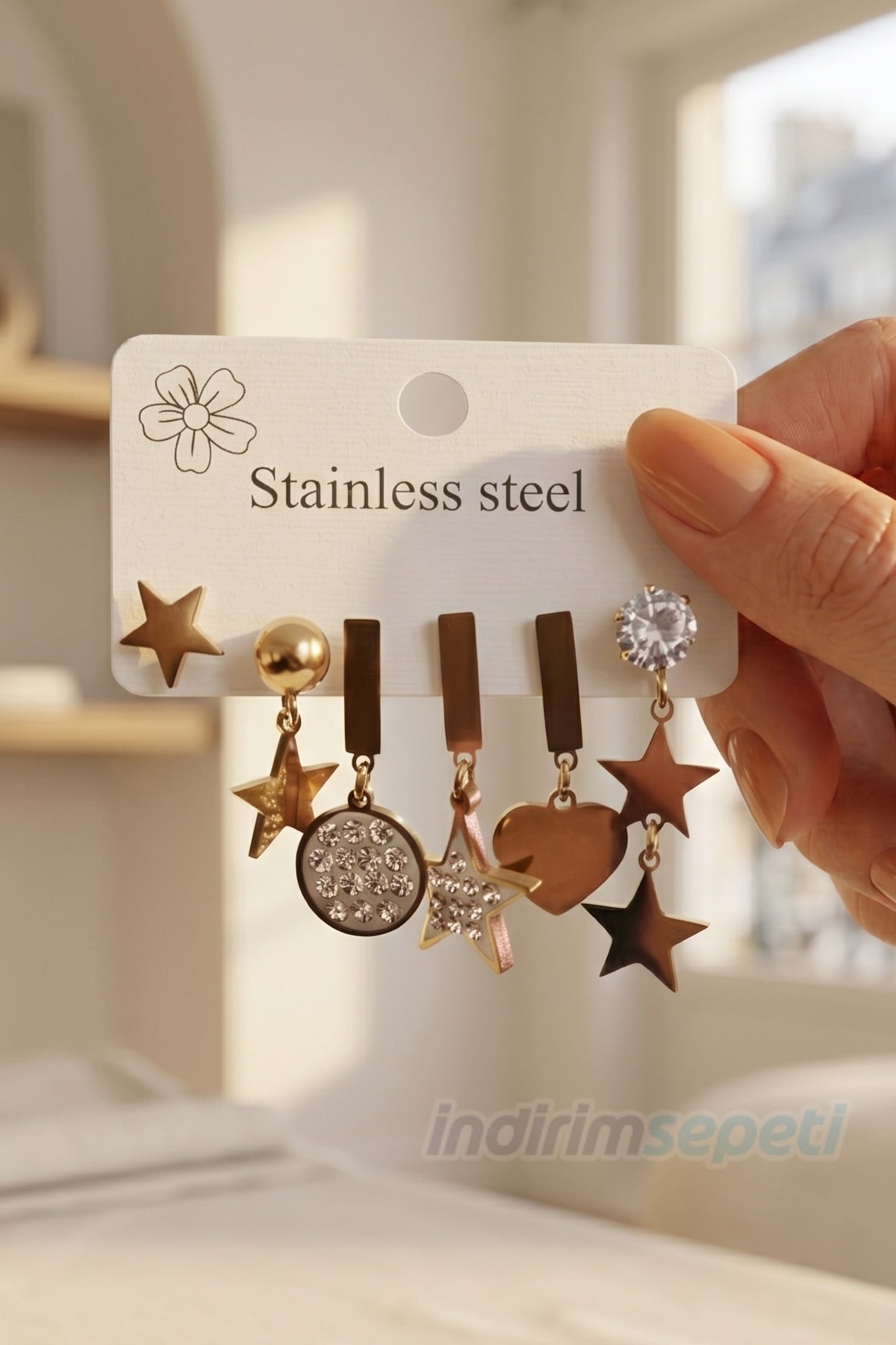 6'lı Yıldız ve Kalp Figürlü Zirkon Taşlı Çelik Küpe Seti