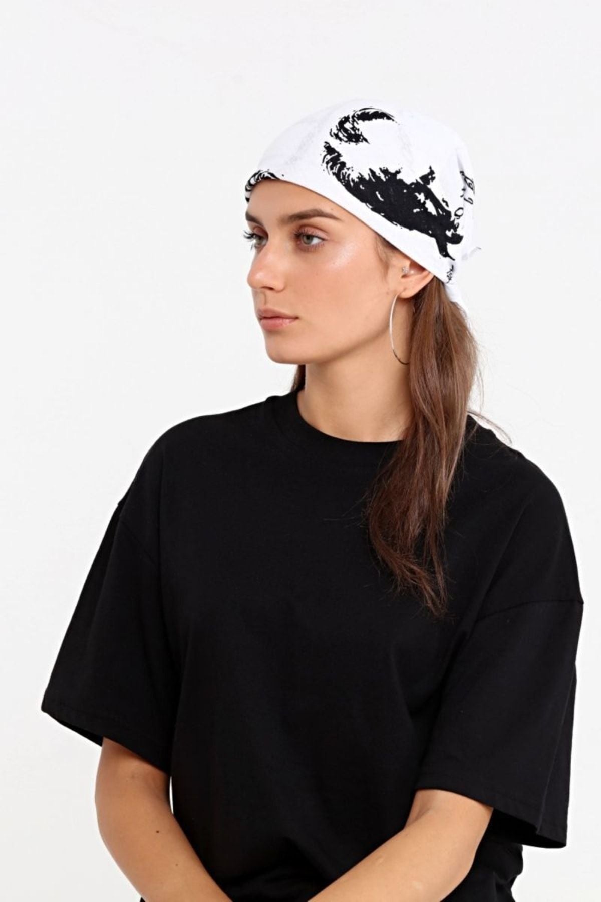 Atatürk Silüetli ve Imzalı Beyaz Pamuk Kumaş Fular - Bandana - 23 Nisan, 29 Ekim, 19 Mayıs - indirimsepeti