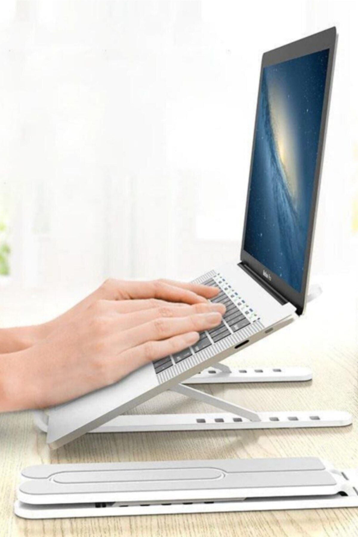 Ayarlanabilir Plastik Dizüstü Destek Tabanı Katlanabilir Taşınabilir Laptop Sehpası Yükseltici - indirimsepeti