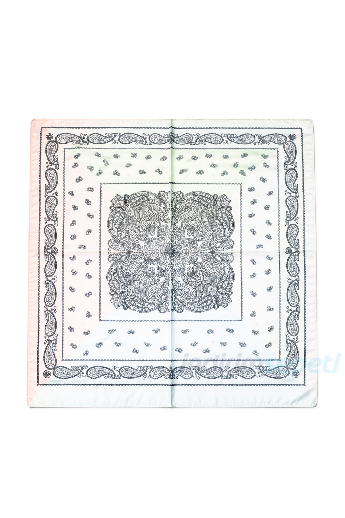 Pastel Şal Desenli Saten Fular 50x50 cm – Zarif Kare Klasik Şal Motifli Premium Kare Fular