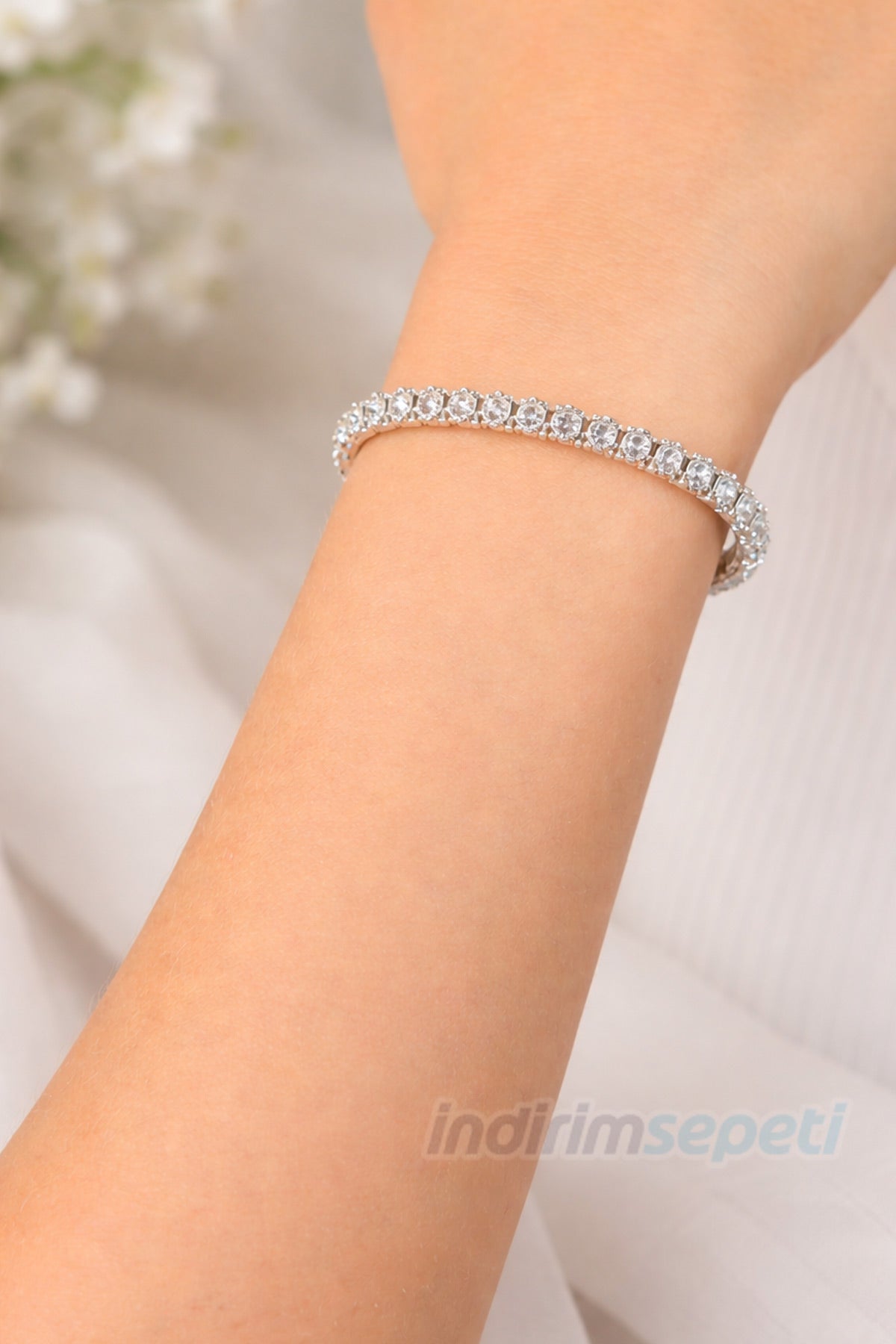 Görsel alternatif metni