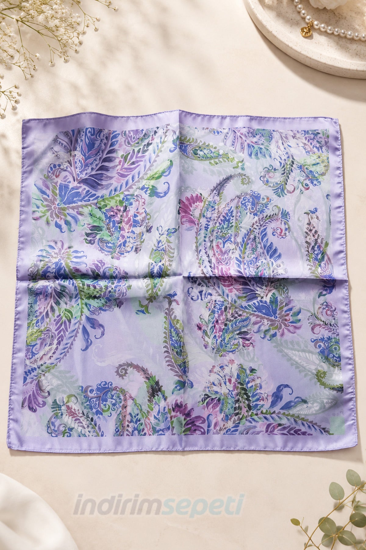 Lila Çiçek Desenli Saten Fular Bandana 50x50 Cm | İpeksi Kumaş Kare Eşarp & Saç Fuları