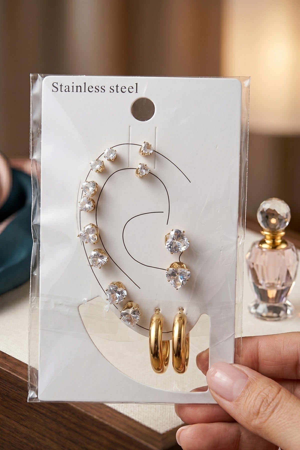 Çoklu Küpe Seti – Zirkon Taşlı Minimal ve Şık Kadın Küpeleri Gold Renk 14 Parça - indirimsepeti